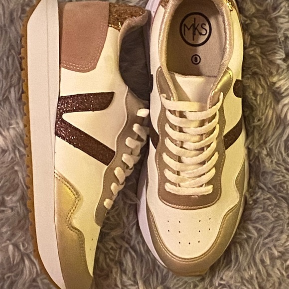 MKS women’s sneakers - Picture 2 of 3